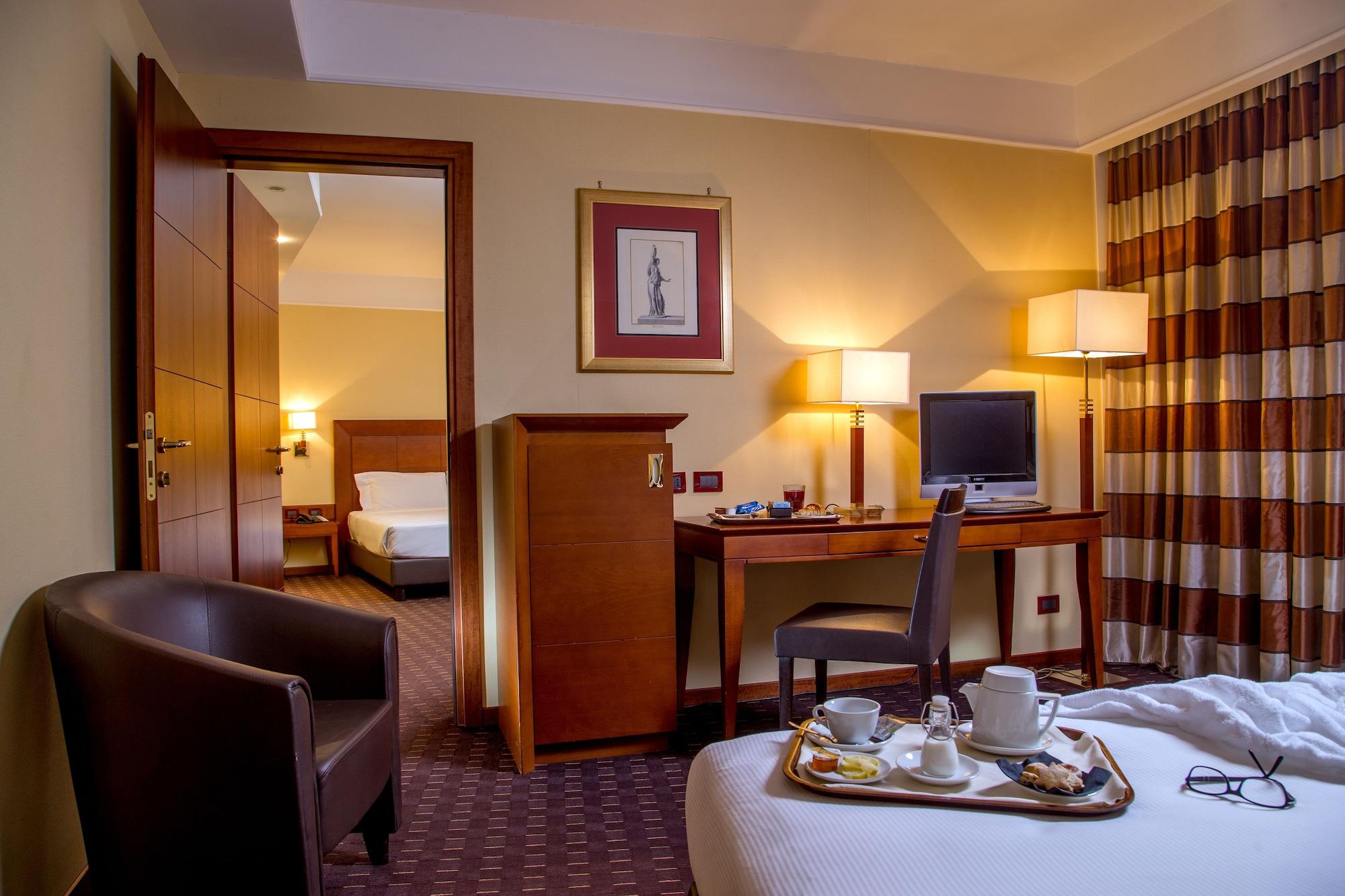 Hotel Capannelle Roma Bagian luar foto