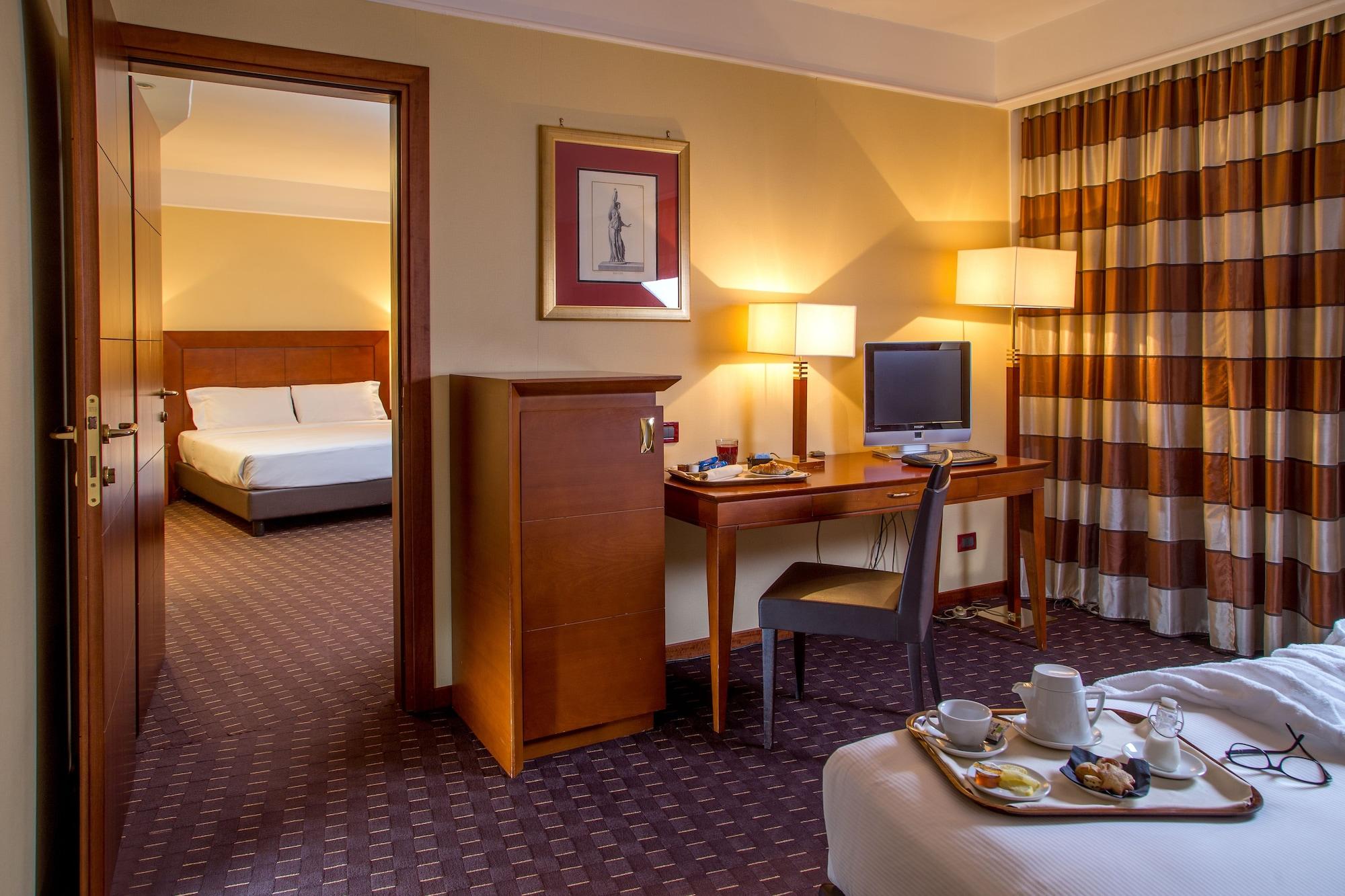 Hotel Capannelle Roma Bagian luar foto