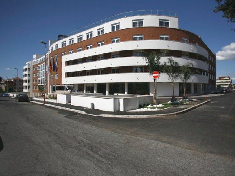 Hotel Capannelle Roma Bagian luar foto